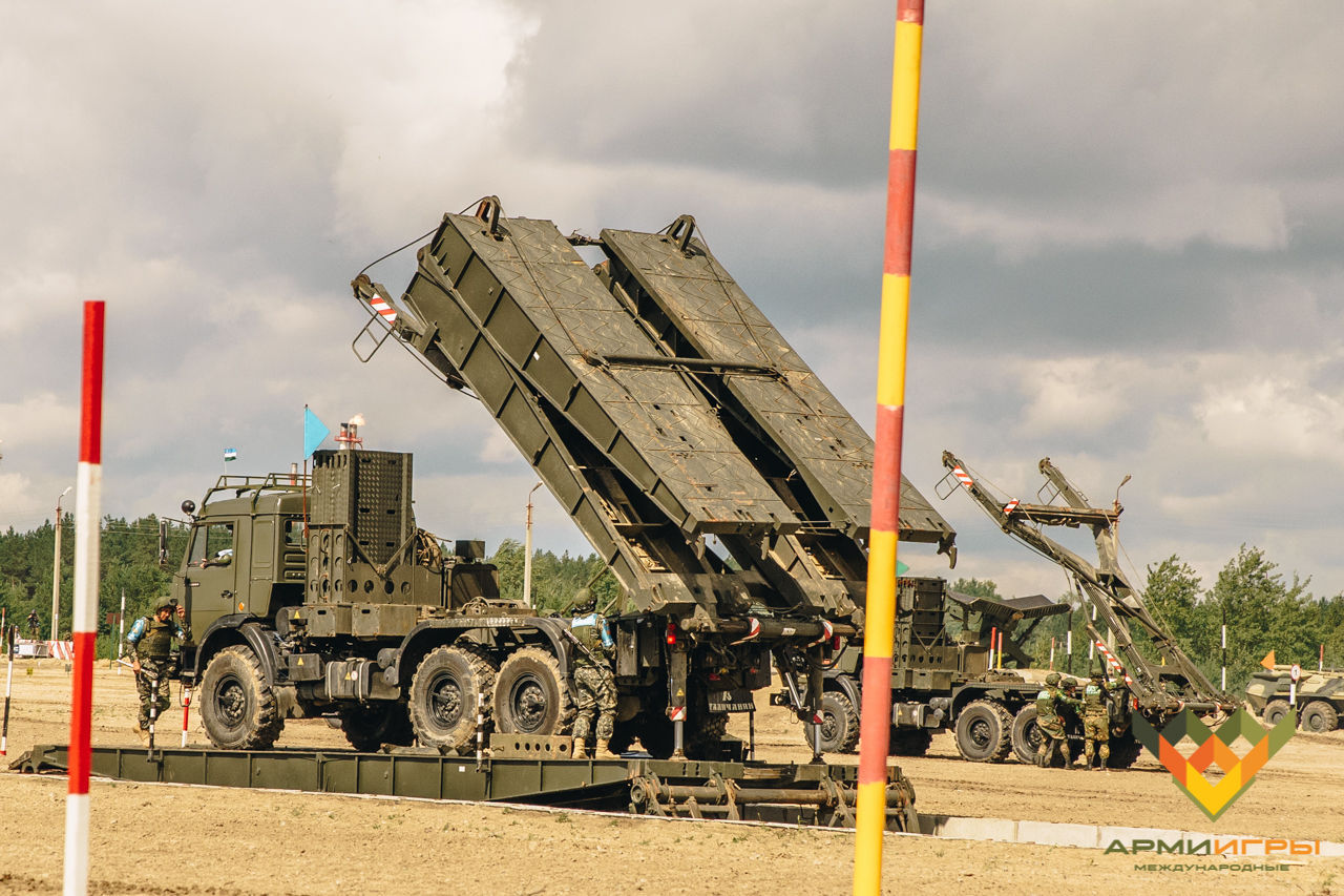АрМИ-2017: В Тюмени показали всю мощь инженерных войск
