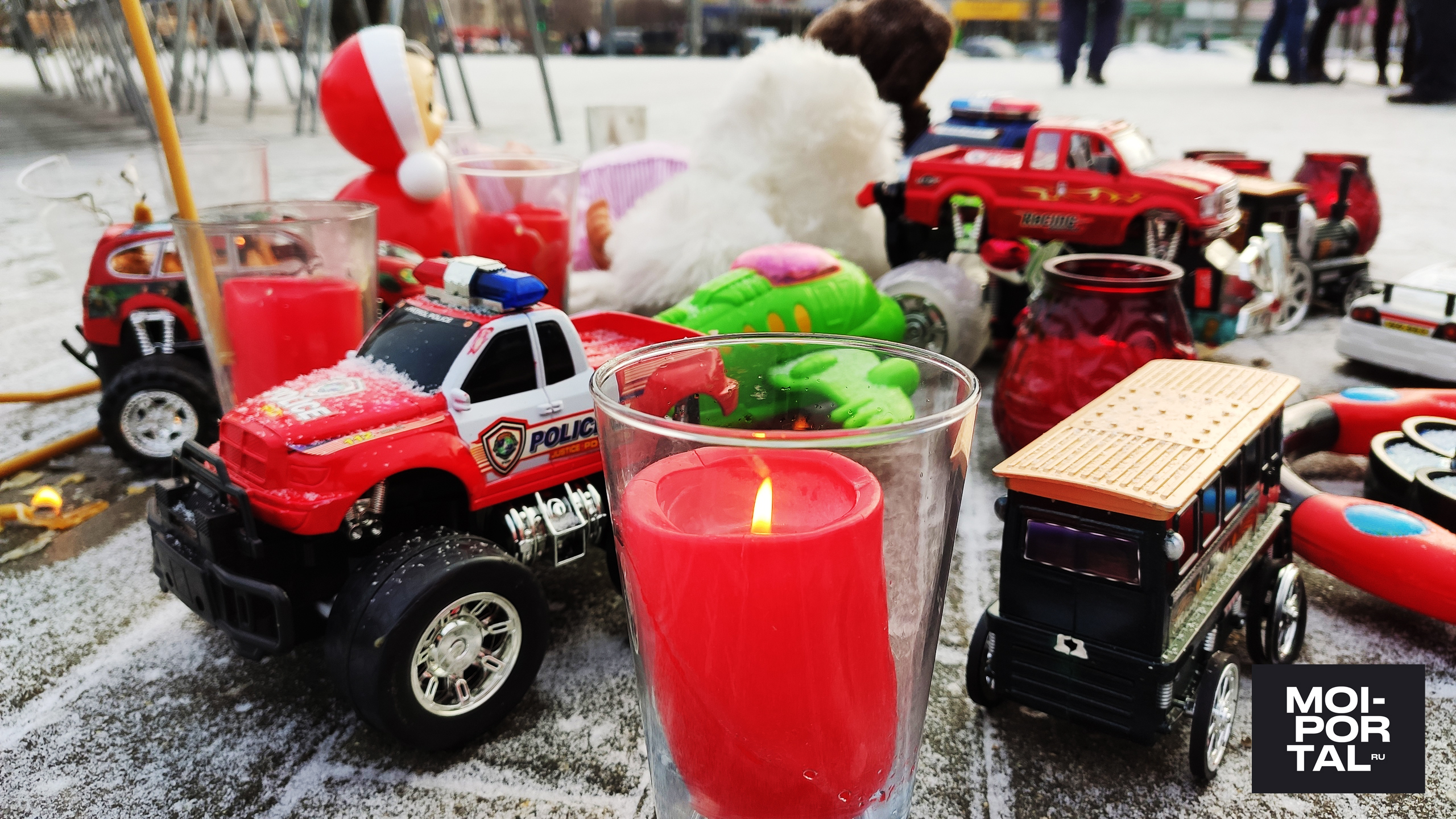 В Тюмени почтили память 160 погибших при ДТП