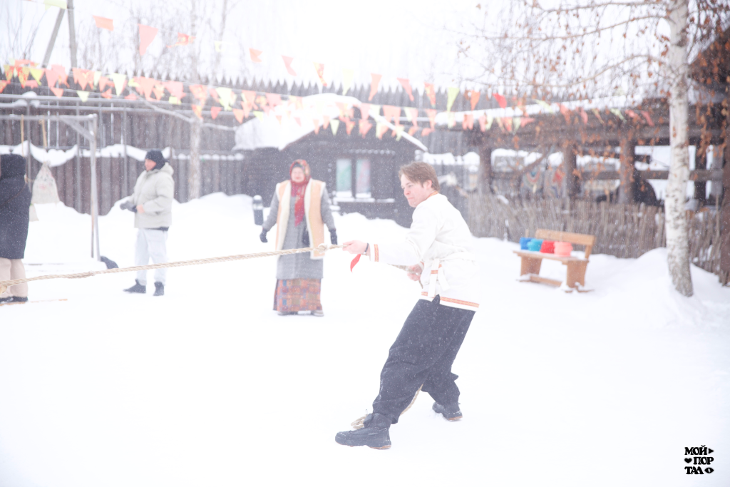 Гигантский блин, предложение руки и сердца и 20-летний юбилей: как прошла Ялуторовская Масленица 9.png