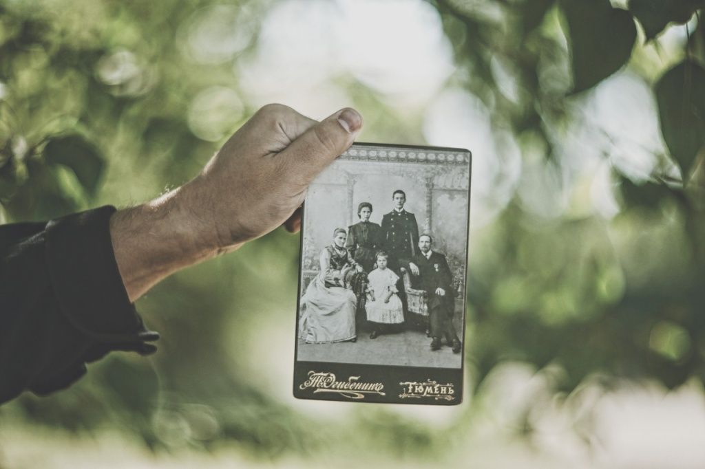 Тюменцы создали фотопроект о Текутьевском кладбище