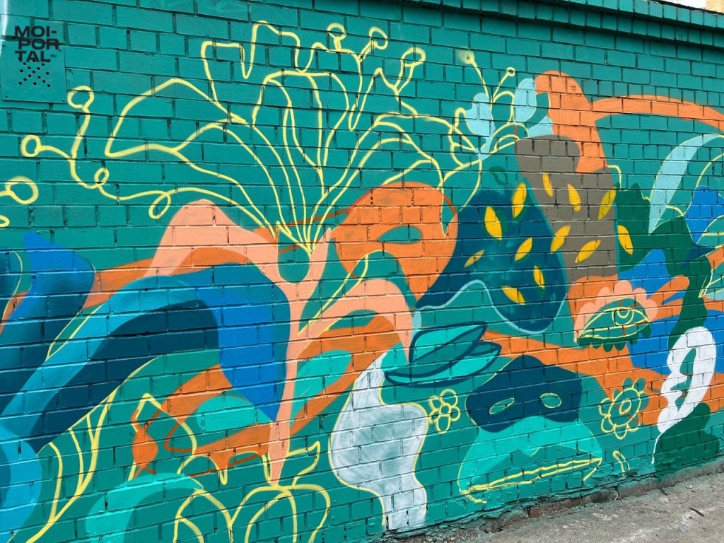 В Тюмени создали мурал к юбилею Областного фестиваля «Студенческая весна»