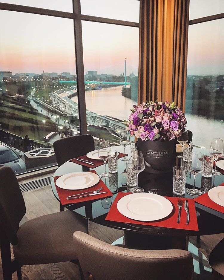 В Тюмень со 100$ в кармане: куда сходить ведущим «Орла и решки»?