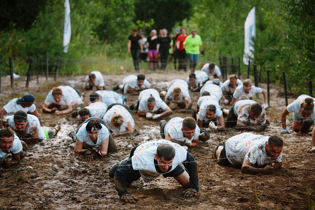 Больше 4000 экстремалов пробежали «Стальной характер» в Тюмени