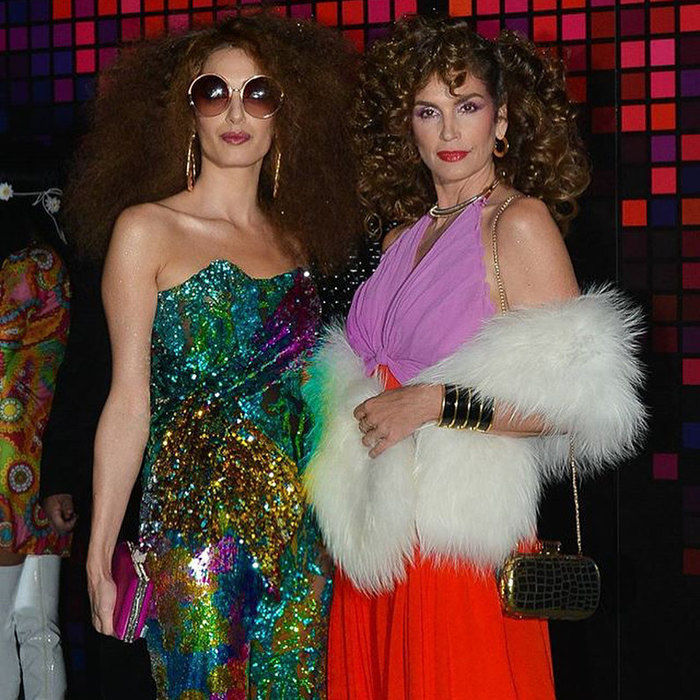 Звездный Хэллоуин, или Как красотки превратились в нечисть