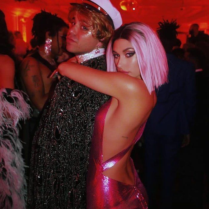 Звездный Хэллоуин, или Как красотки превратились в нечисть