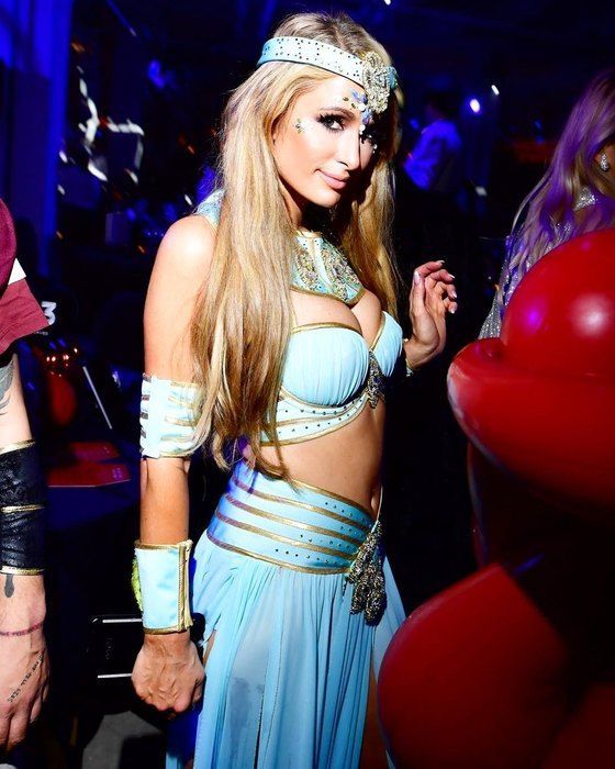 Звездный Хэллоуин, или Как красотки превратились в нечисть